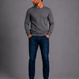 blusa de lã cinza corpo inteiro frente